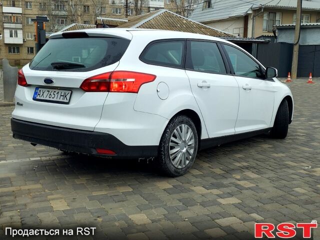 Білий Форд Фокус, об'ємом двигуна 1.6 л та пробігом 163 тис. км за 8699 $, фото 3 на Automoto.ua