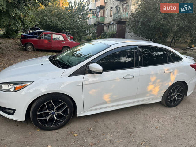 Белый Форд Фокус, объемом двигателя 2 л и пробегом 125 тыс. км за 8900 $, фото 16 на Automoto.ua