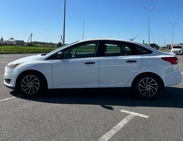 Форд Фокус 2015 в Львове на Automoto.ua Белый Форд Фокус, объемом двигателя 2 л и пробегом 137 тыс. км за 6700 $, фото 3 на Automoto.ua