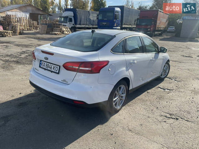Белый Форд Фокус, объемом двигателя 2 л и пробегом 117 тыс. км за 8599 $, фото 3 на Automoto.ua