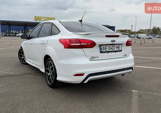Форд Фокус 2015 в Кривом Роге на Automoto.ua Белый Форд Фокус, объемом двигателя 2 л и пробегом 109 тыс. км за 8900 $, фото 8 на Automoto.ua