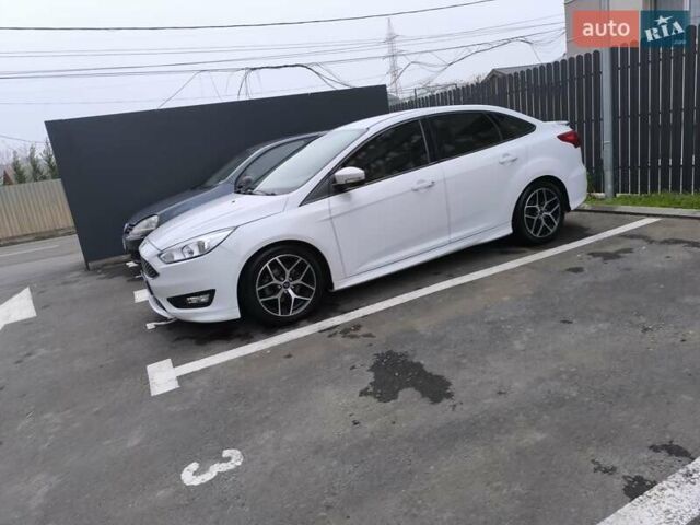 Білий Форд Фокус, об'ємом двигуна 2 л та пробігом 130 тис. км за 9000 $, фото 8 на Automoto.ua