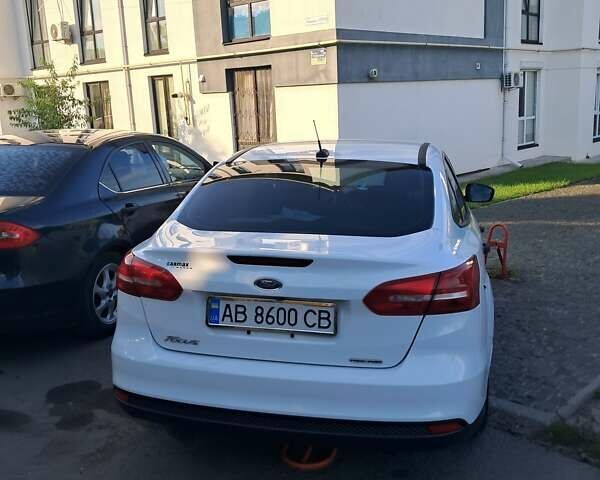 Форд Фокус 2015 у Софіївська Борщагівка на Automoto.ua Білий Форд Фокус, об'ємом двигуна 2 л та пробігом 210 тис. км за 7400 $, фото 2 на Automoto.ua