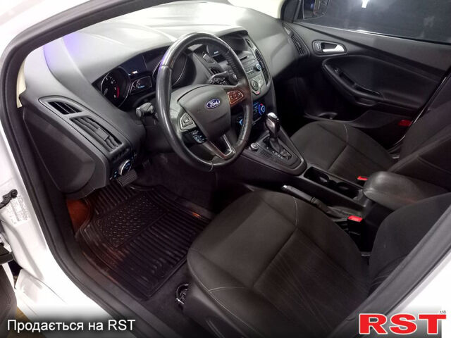 Білий Форд Фокус, об'ємом двигуна 2 л та пробігом 109 тис. км за 9000 $, фото 10 на Automoto.ua