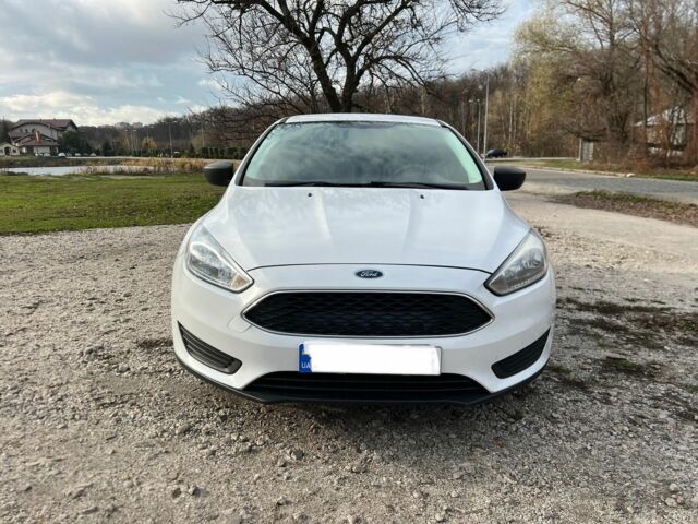 Білий Форд Фокус, об'ємом двигуна 2 л та пробігом 155 тис. км за 6999 $, фото 1 на Automoto.ua