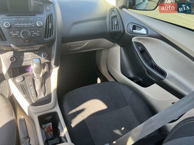 Белый Форд Фокус, объемом двигателя 2 л и пробегом 188 тыс. км за 6900 $, фото 20 на Automoto.ua