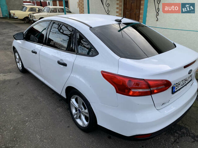 Белый Форд Фокус, объемом двигателя 2 л и пробегом 195 тыс. км за 8200 $, фото 10 на Automoto.ua