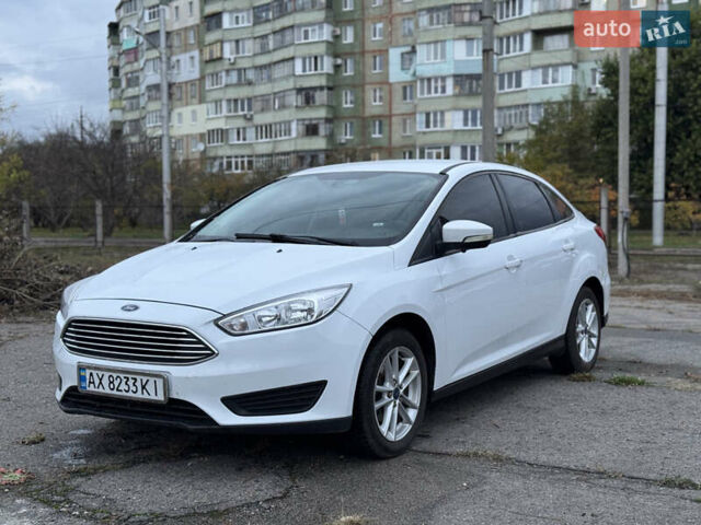 Форд Фокус 2015 в Полтаве на Automoto.ua Белый Форд Фокус, объемом двигателя 2 л и пробегом 345 тыс. км за 9800 $, фото 4 на Automoto.ua