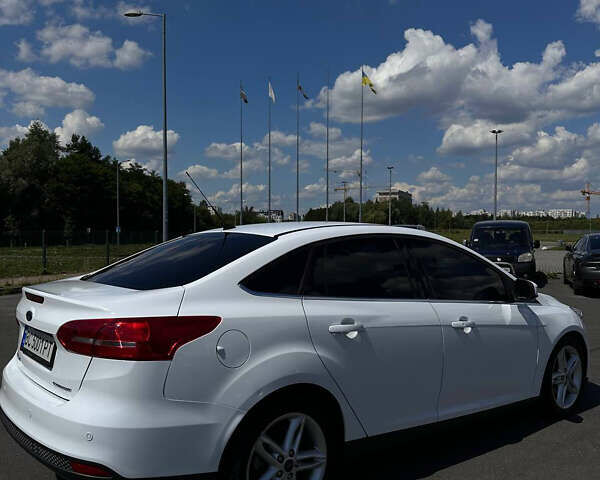Форд Фокус 2015 у Львові на Automoto.ua Білий Форд Фокус, об'ємом двигуна 0 л та пробігом 103 тис. км за 9900 $, фото 5 на Automoto.ua