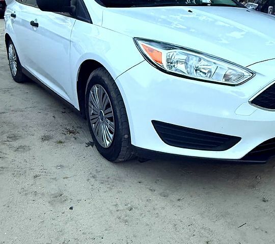 Білий Форд Фокус, об'ємом двигуна 2 л та пробігом 150 тис. км за 7500 $, фото 6 на Automoto.ua