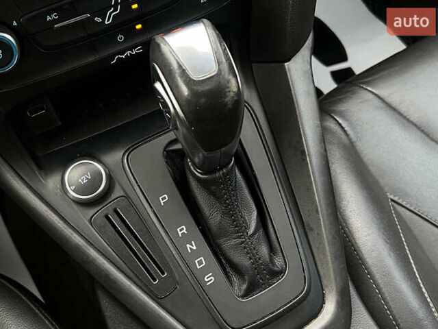 Форд Фокус 2015 у Львові на Automoto.ua Білий Форд Фокус, об'ємом двигуна 2 л та пробігом 175 тис. км за 8500 $, фото 15 на Automoto.ua