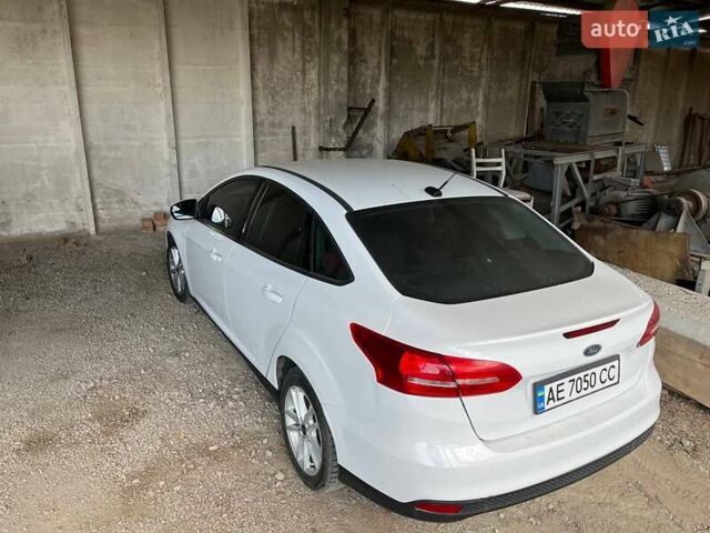 Белый Форд Фокус, объемом двигателя 2 л и пробегом 129 тыс. км за 7500 $, фото 25 на Automoto.ua