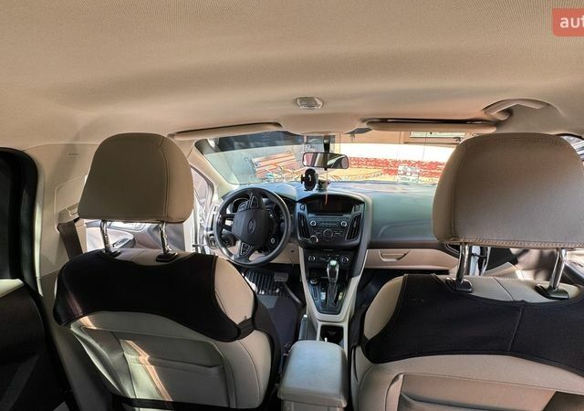 Белый Форд Фокус, объемом двигателя 2 л и пробегом 163 тыс. км за 7500 $, фото 14 на Automoto.ua