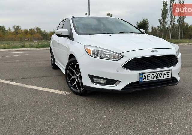 Форд Фокус 2015 в Кривом Роге на Automoto.ua Белый Форд Фокус, объемом двигателя 2 л и пробегом 109 тыс. км за 8900 $, фото 2 на Automoto.ua