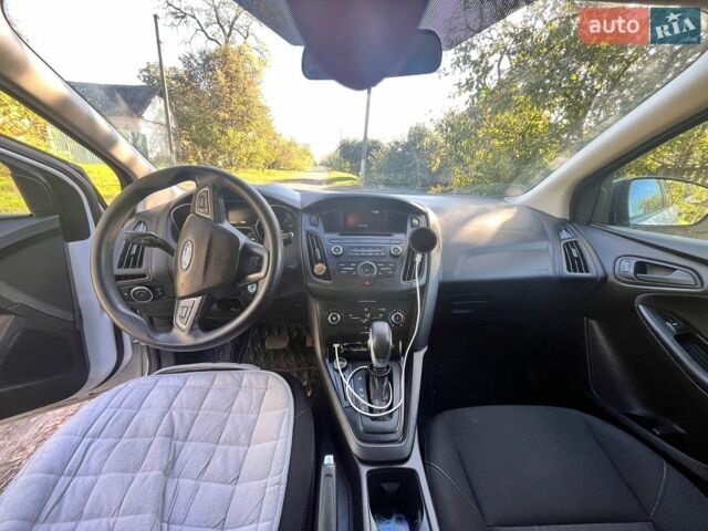 Білий Форд Фокус, об'ємом двигуна 2 л та пробігом 189 тис. км за 7000 $, фото 7 на Automoto.ua