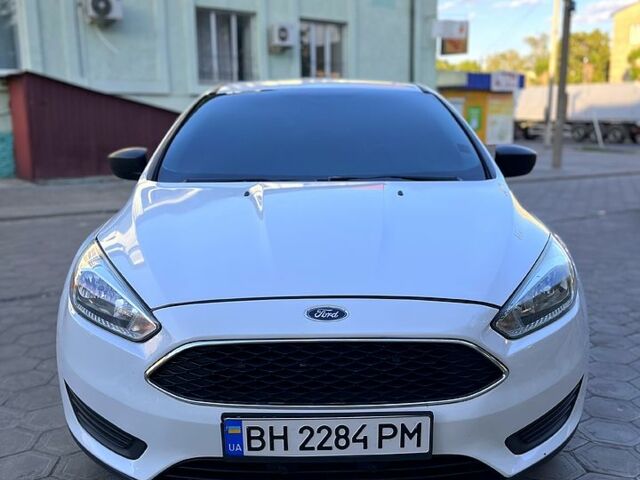 Білий Форд Фокус, об'ємом двигуна 2 л та пробігом 189 тис. км за 8200 $, фото 3 на Automoto.ua