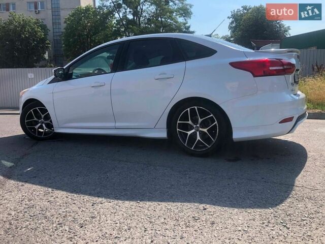 Білий Форд Фокус, об'ємом двигуна 2 л та пробігом 248 тис. км за 8300 $, фото 9 на Automoto.ua