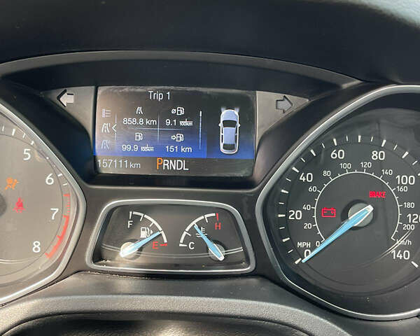 Форд Фокус 2015 у Горішні Плавні (Комсомольськ) на Automoto.ua Білий Форд Фокус, об'ємом двигуна 2 л та пробігом 165 тис. км за 6999 $, фото 5 на Automoto.ua