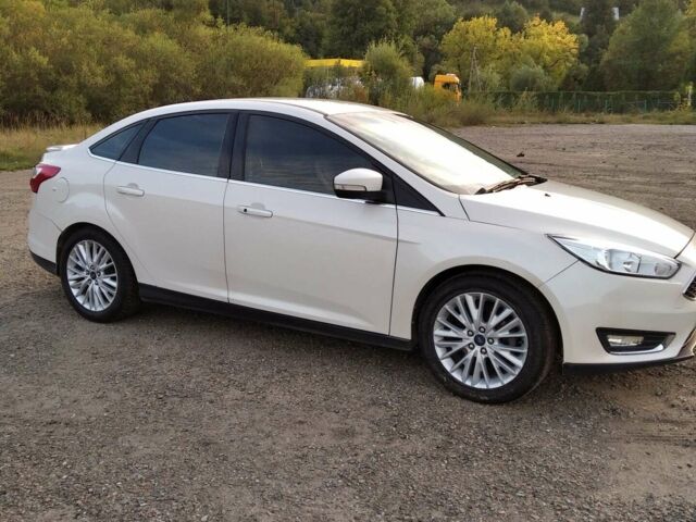 Білий Форд Фокус, об'ємом двигуна 2 л та пробігом 86 тис. км за 8200 $, фото 6 на Automoto.ua