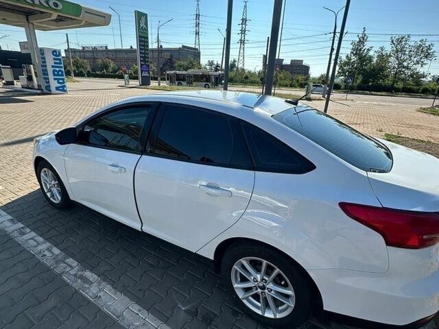 Білий Форд Фокус, об'ємом двигуна 2 л та пробігом 218 тис. км за 8200 $, фото 4 на Automoto.ua