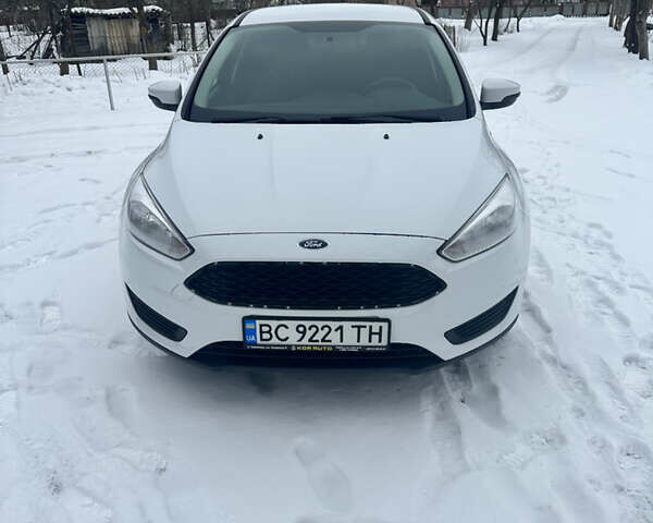 Белый Форд Фокус, объемом двигателя 2 л и пробегом 125 тыс. км за 7500 $, фото 6 на Automoto.ua