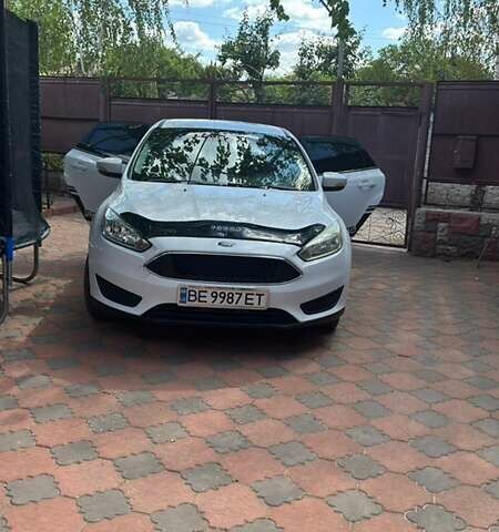 Белый Форд Фокус, объемом двигателя 2 л и пробегом 163 тыс. км за 7500 $, фото 1 на Automoto.ua