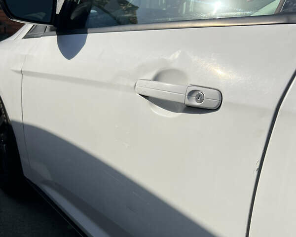 Форд Фокус 2015 у Чернігові на Automoto.ua Білий Форд Фокус, об'ємом двигуна 2 л та пробігом 109 тис. км за 8700 $, фото 3 на Automoto.ua