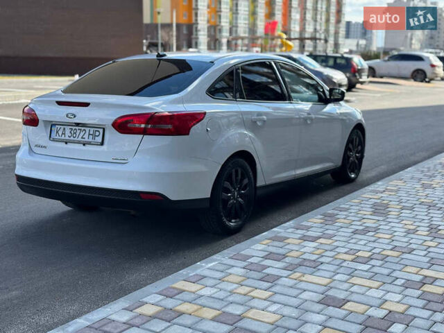 Форд Фокус 2015 у Чернігові на Automoto.ua Білий Форд Фокус, об'ємом двигуна 2 л та пробігом 109 тис. км за 8700 $, фото 1 на Automoto.ua