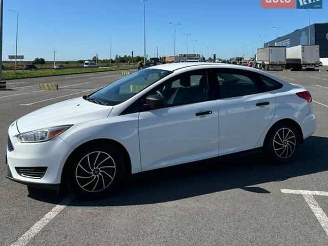 Форд Фокус 2015 в Львове на Automoto.ua Белый Форд Фокус, объемом двигателя 2 л и пробегом 137 тыс. км за 6700 $, фото 1 на Automoto.ua
