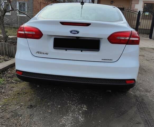 Білий Форд Фокус, об'ємом двигуна 2 л та пробігом 53 тис. км за 7600 $, фото 2 на Automoto.ua
