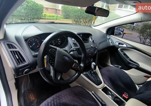 Белый Форд Фокус, объемом двигателя 2 л и пробегом 136 тыс. км за 9200 $, фото 10 на Automoto.ua