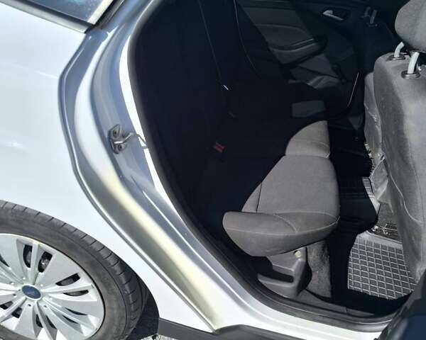 Форд Фокус 2016 у Житомирі на Automoto.ua Білий Форд Фокус, об'ємом двигуна 1.6 л та пробігом 119 тис. км за 8500 $, фото 12 на Automoto.ua