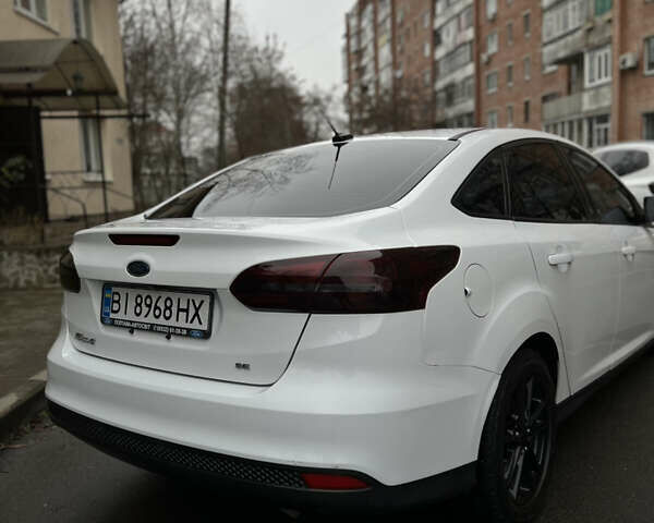 Белый Форд Фокус, объемом двигателя 2 л и пробегом 194 тыс. км за 8000 $, фото 3 на Automoto.ua