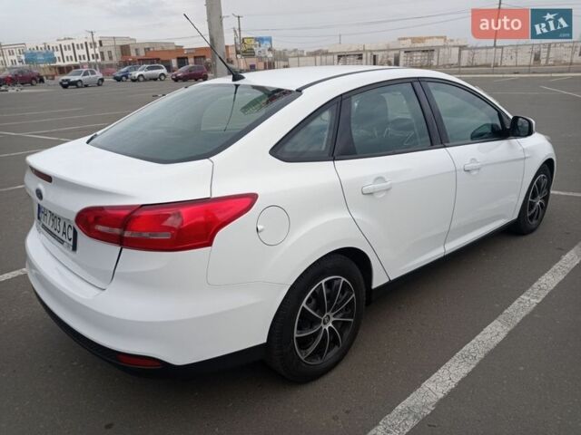 Білий Форд Фокус, об'ємом двигуна 1.6 л та пробігом 240 тис. км за 8500 $, фото 4 на Automoto.ua