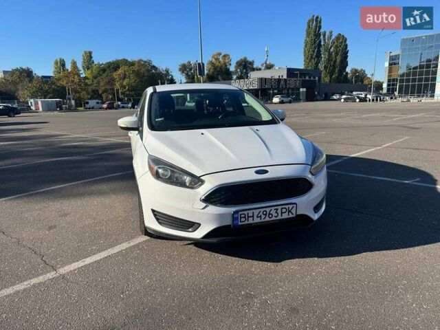 Форд Фокус 2016 в Одессе на Automoto.ua Белый Форд Фокус, объемом двигателя 2 л и пробегом 117 тыс. км за 8600 $, фото 2 на Automoto.ua