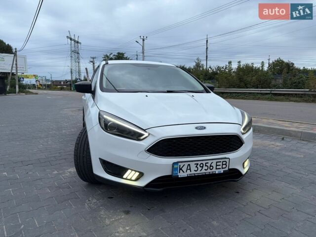 Белый Форд Фокус, объемом двигателя 2.01 л и пробегом 174 тыс. км за 7200 $, фото 1 на Automoto.ua