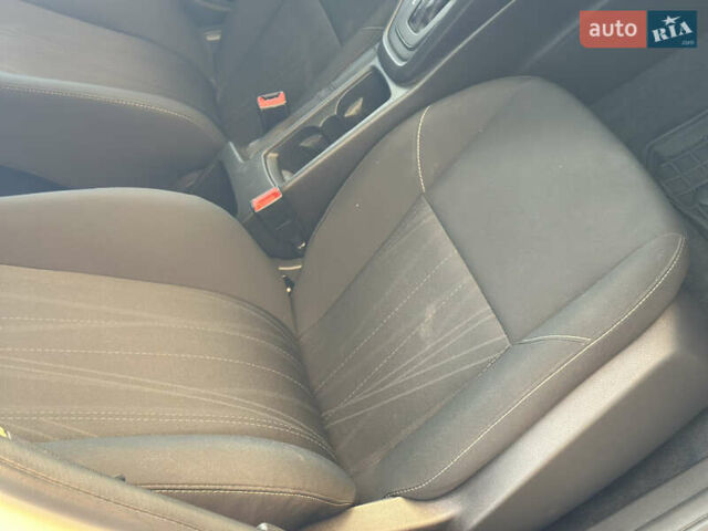 Форд Фокус 2016 в Одессе на Automoto.ua Белый Форд Фокус, объемом двигателя 2 л и пробегом 77 тыс. км за 7500 $, фото 19 на Automoto.ua