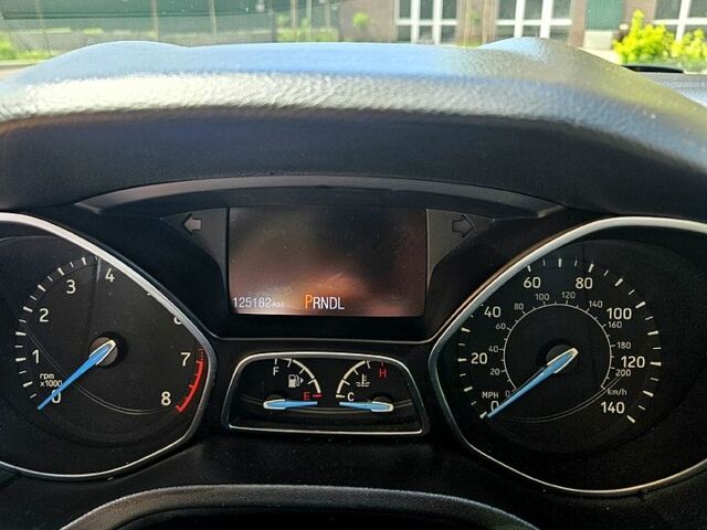 Білий Форд Фокус, об'ємом двигуна 2 л та пробігом 125 тис. км за 8600 $, фото 7 на Automoto.ua