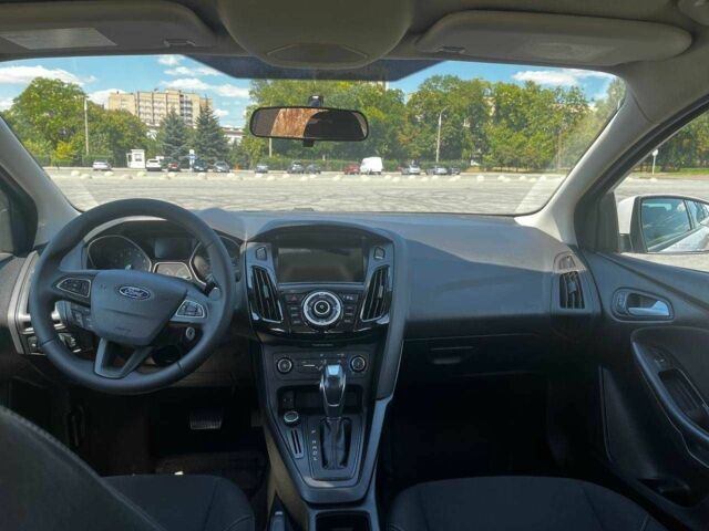 Білий Форд Фокус, об'ємом двигуна 2 л та пробігом 133 тис. км за 8299 $, фото 3 на Automoto.ua