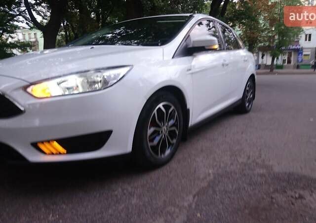 Белый Форд Фокус, объемом двигателя 1.6 л и пробегом 45 тыс. км за 10700 $, фото 30 на Automoto.ua