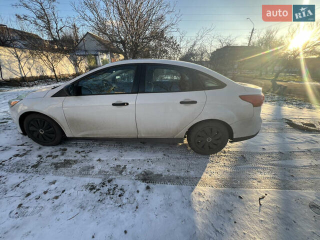 Білий Форд Фокус, об'ємом двигуна 2 л та пробігом 142 тис. км за 8800 $, фото 3 на Automoto.ua