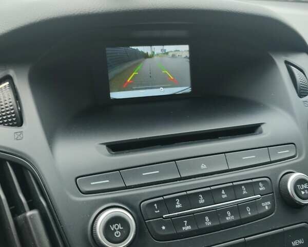 Белый Форд Фокус, объемом двигателя 2 л и пробегом 119 тыс. км за 8800 $, фото 8 на Automoto.ua