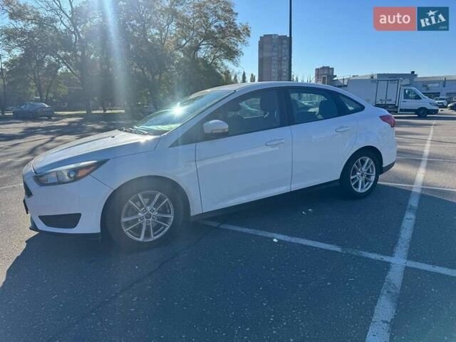 Форд Фокус 2016 в Одессе на Automoto.ua Белый Форд Фокус, объемом двигателя 2 л и пробегом 117 тыс. км за 8600 $, фото 1 на Automoto.ua