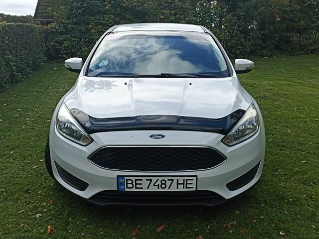 Білий Форд Фокус, об'ємом двигуна 2 л та пробігом 157 тис. км за 7499 $, фото 1 на Automoto.ua