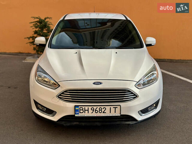 Форд Фокус 2016 в Одессе на Automoto.ua Белый Форд Фокус, объемом двигателя 2 л и пробегом 77 тыс. км за 7500 $, фото 2 на Automoto.ua