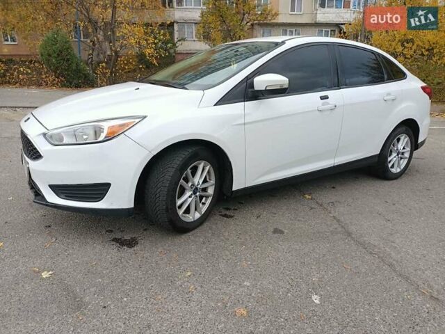 Белый Форд Фокус, объемом двигателя 2 л и пробегом 242 тыс. км за 8250 $, фото 1 на Automoto.ua