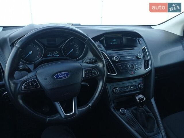 Білий Форд Фокус, об'ємом двигуна 1.6 л та пробігом 240 тис. км за 8500 $, фото 14 на Automoto.ua