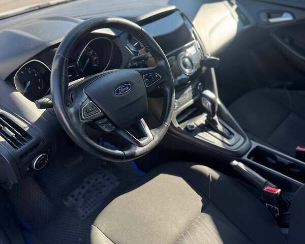 Форд Фокус 2016 в Одессе на Automoto.ua Белый Форд Фокус, объемом двигателя 2 л и пробегом 117 тыс. км за 8600 $, фото 15 на Automoto.ua