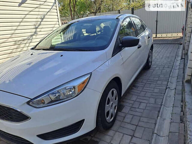 Білий Форд Фокус, об'ємом двигуна 2 л та пробігом 152 тис. км за 7500 $, фото 1 на Automoto.ua