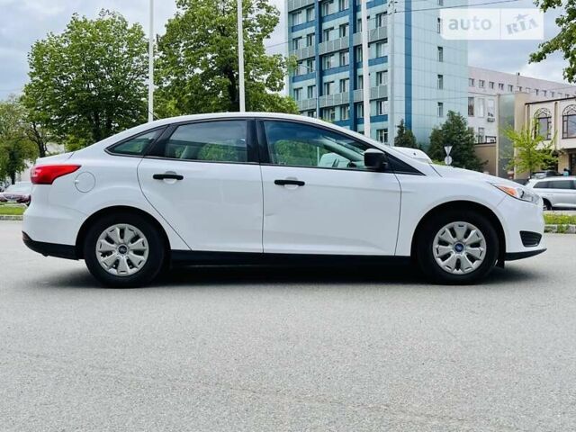 Білий Форд Фокус, об'ємом двигуна 2 л та пробігом 99 тис. км за 8600 $, фото 5 на Automoto.ua